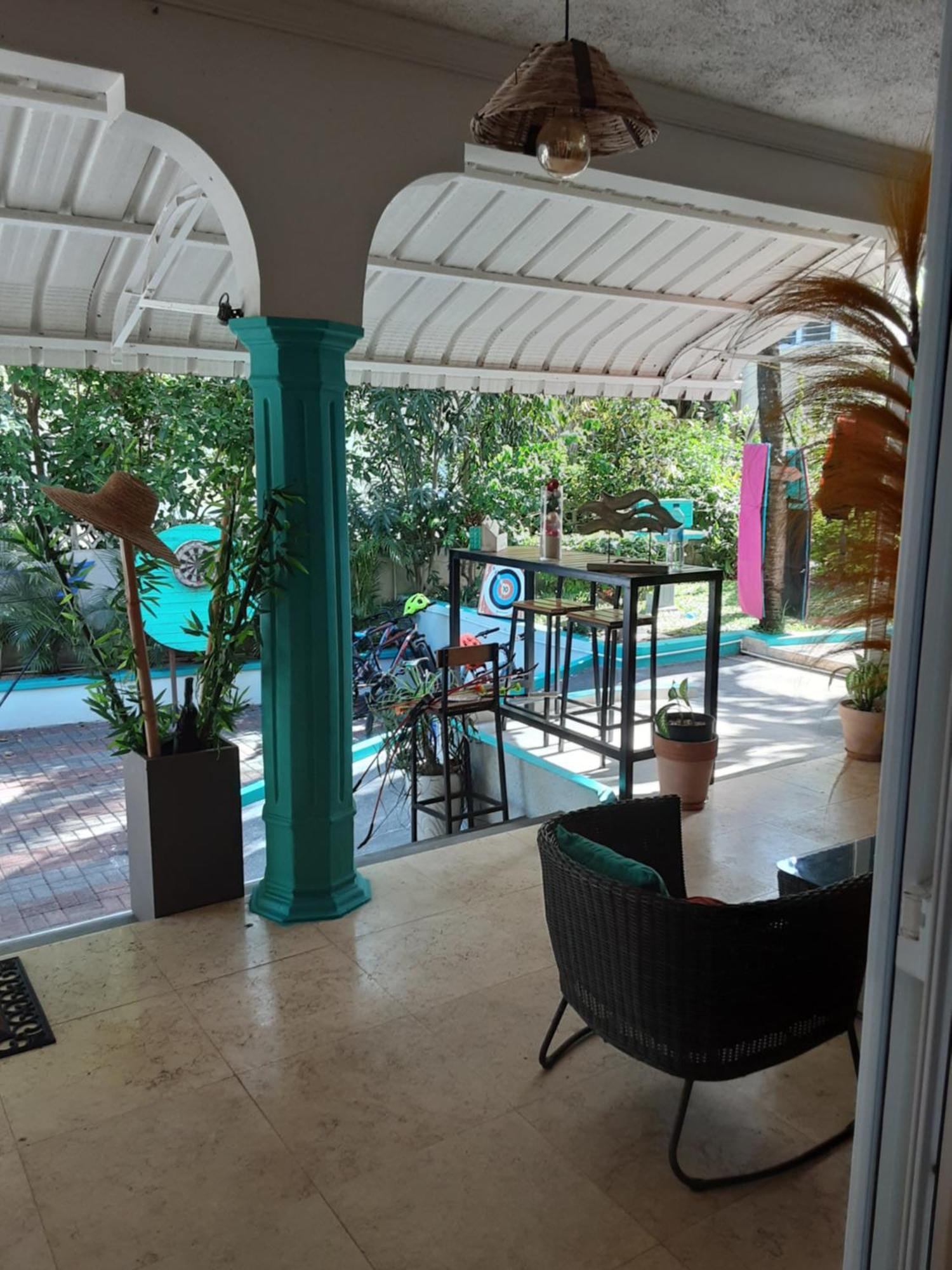 Explora Prestige Bed & Breakfast Blue Bay Luaran gambar
